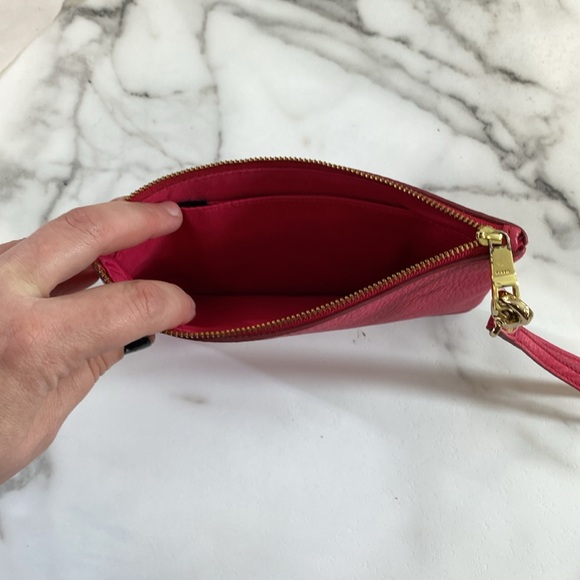 Fossil Wristlet Bag Womens OS Pink Cow Hide Leather Card Slot Coin Purse Zip - Picture 5 of 9